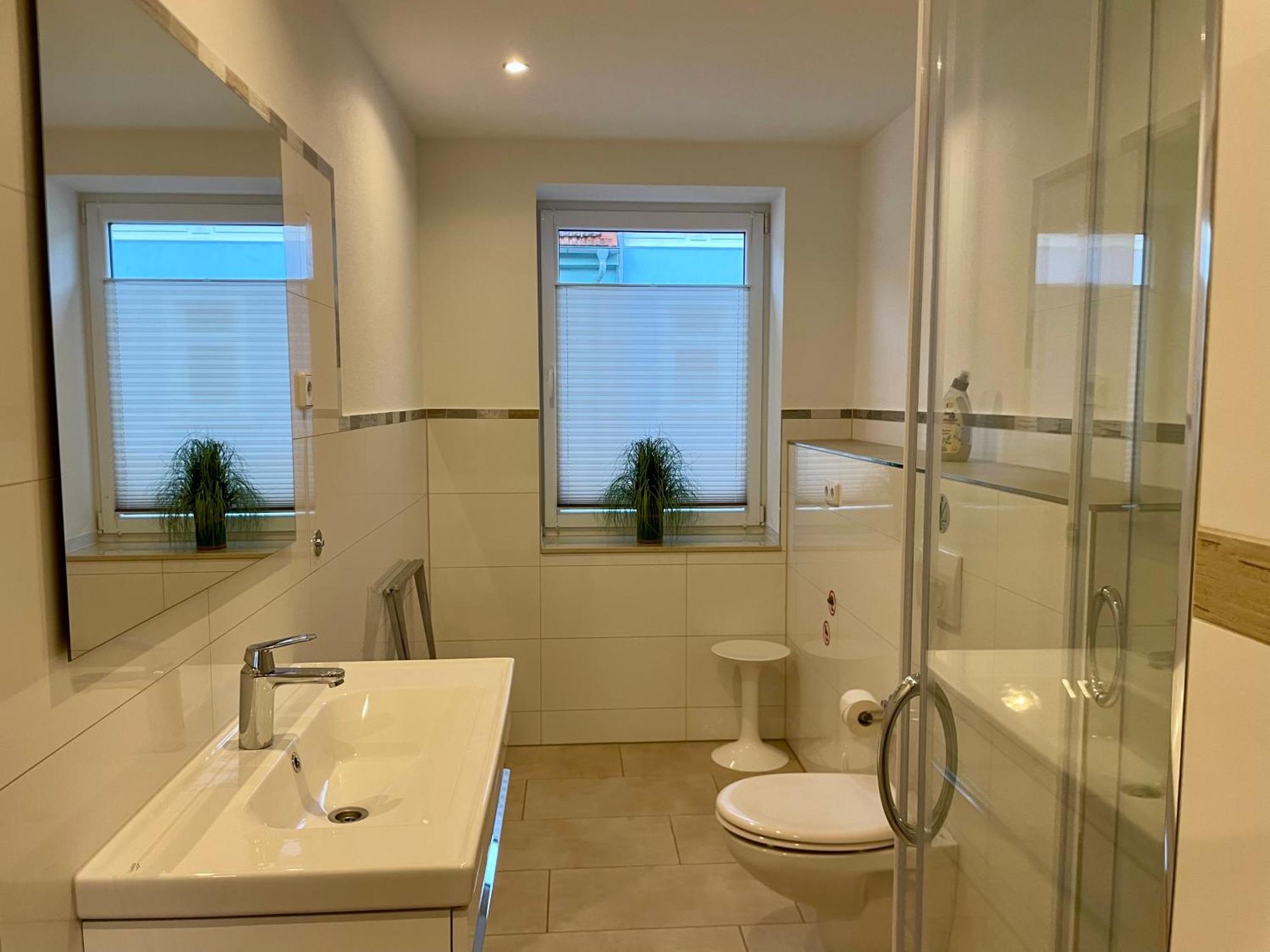 Stadtoase Geraeumige Gaestewohnungen Mit Balkon, Komfort, Modernitaet Und Ruhe, Fuer Monteure Geeignet, Free Wifi Frankenberg 外观 照片