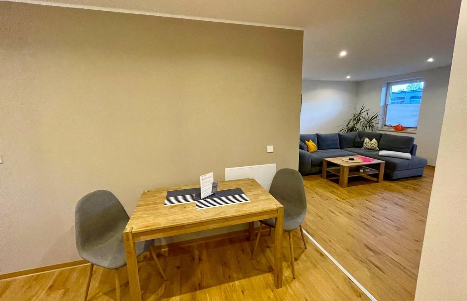Stadtoase Geraeumige Gaestewohnungen Mit Balkon, Komfort, Modernitaet Und Ruhe, Fuer Monteure Geeignet, Free Wifi Frankenberg 外观 照片