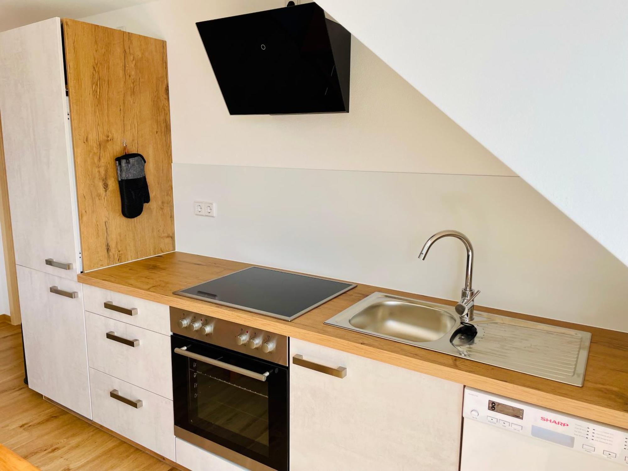 Stadtoase Geraeumige Gaestewohnungen Mit Balkon, Komfort, Modernitaet Und Ruhe, Fuer Monteure Geeignet, Free Wifi Frankenberg 外观 照片